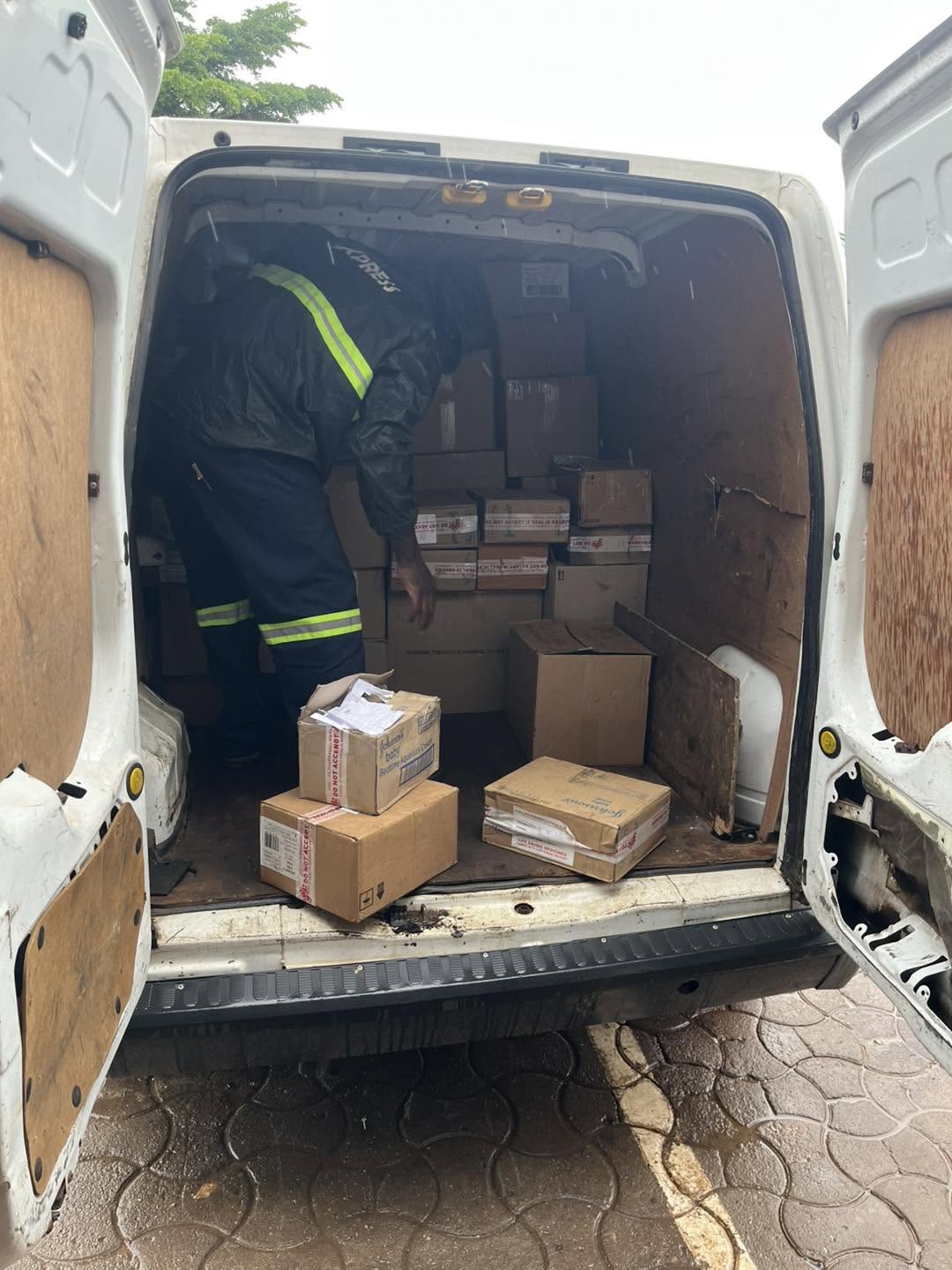 Delivery Services service photo 1